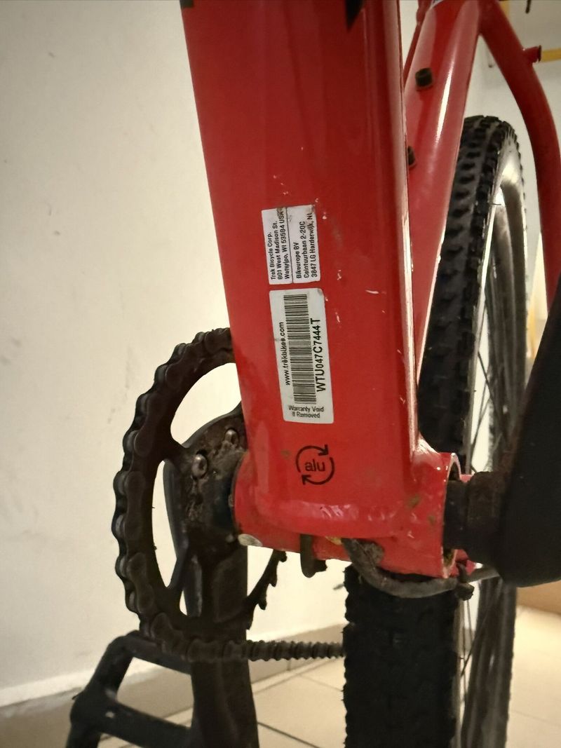Trek Marlin 8, generace 2, velikost M/L PC: 27 665 Kč