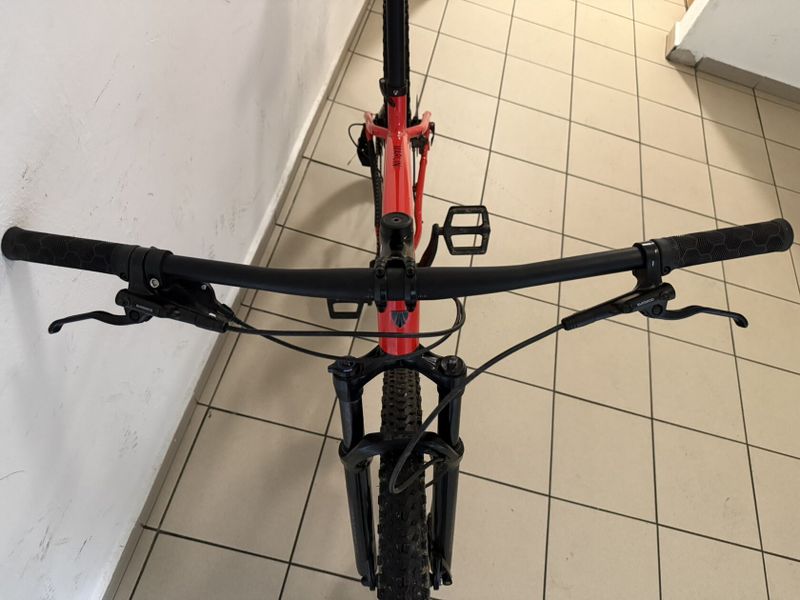 Trek Marlin 8, generace 2, velikost M/L PC: 27 665 Kč