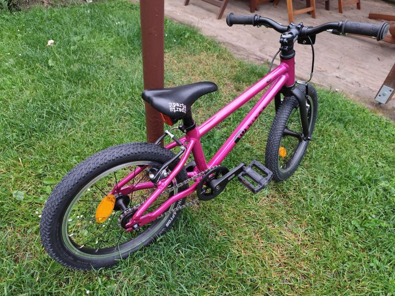 Prodám lehké dětské kolo Kubikes 16L, barva růžová