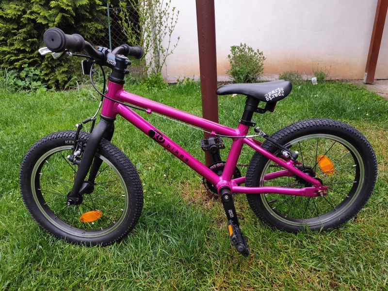 Prodám lehké dětské kolo Kubikes 16L, barva růžová