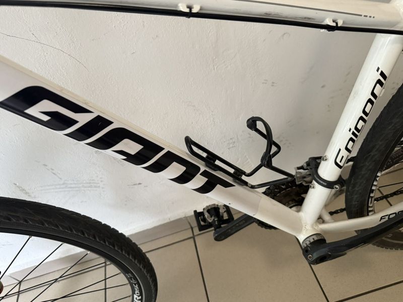 Gravel bike + hybrid - odpružená vidlice