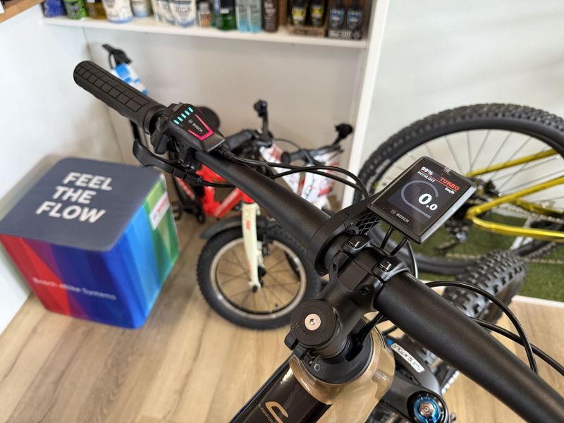 Nový elektrobicykel Corratec E-Power X-Vert FACTORY