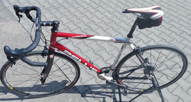 Silniční polocarbon Pells Aeron 