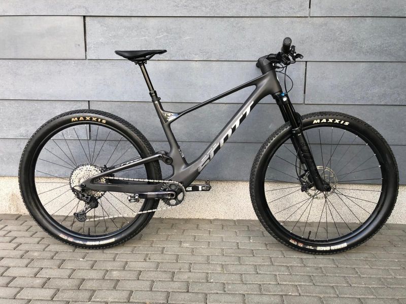 Zánovní SCOTT SPARK RC TEAM, TOP STAV, wattmeter, vel L