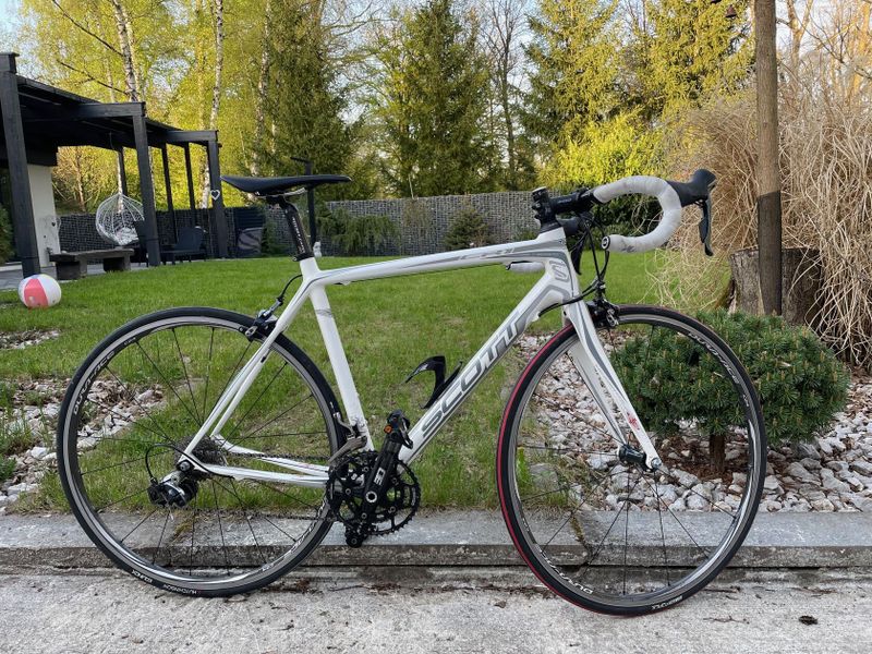 Karbonový Scott Dura Ace wattmetr + válce