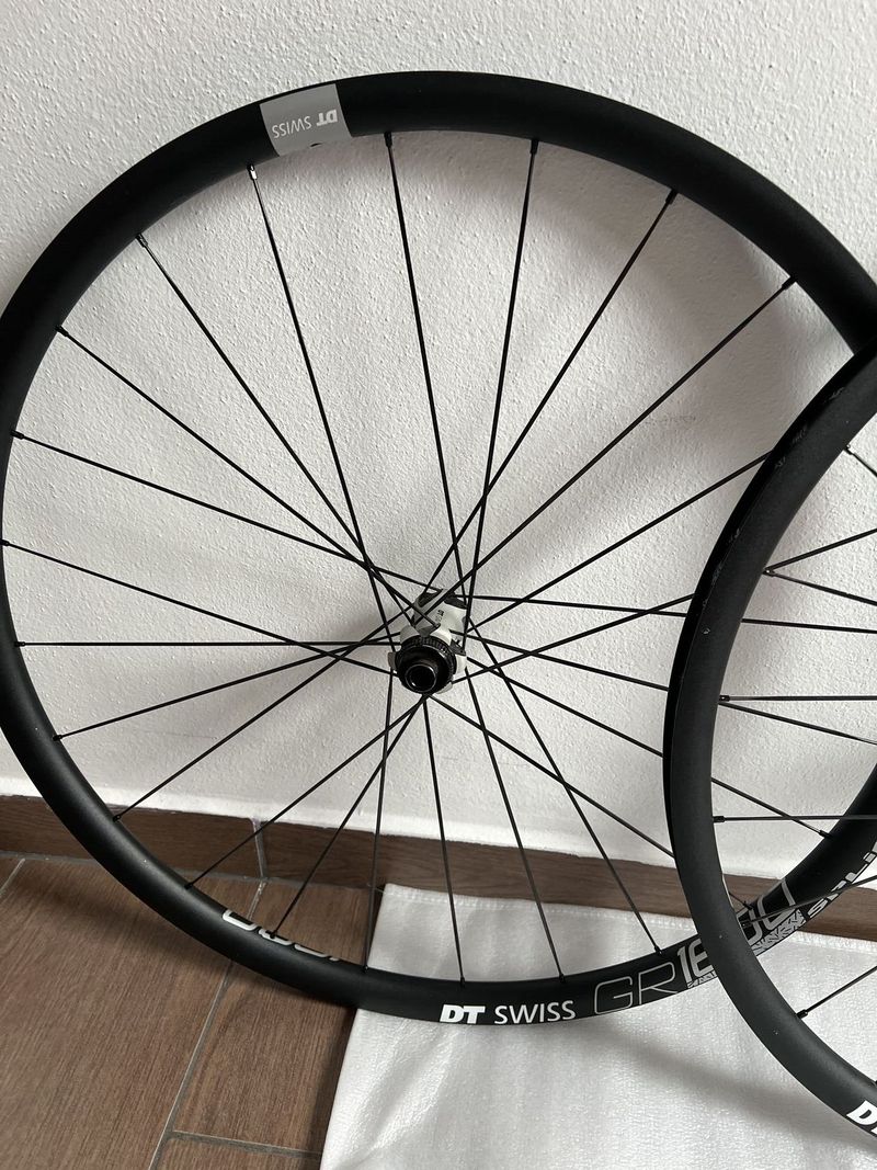 Gravel kola DT Swiss REZERVACE DO 26.5
