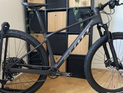 Scott Scale 940 carbon Black / vel.M / Sram Eagle 1x12 / zánovní