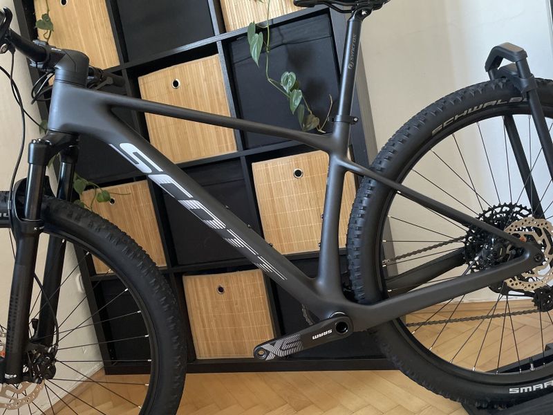 Scott Scale 940 carbon Black / vel.M / Sram Eagle 1x12 / zánovní