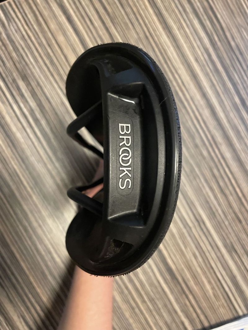 Prodám sedlo Brooks C15
