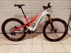 Prodám elektrokolo S-WORKS LEVO TURBO velikost L , nová baterie 700 kW, motor po GO, PC 370.000 Kč