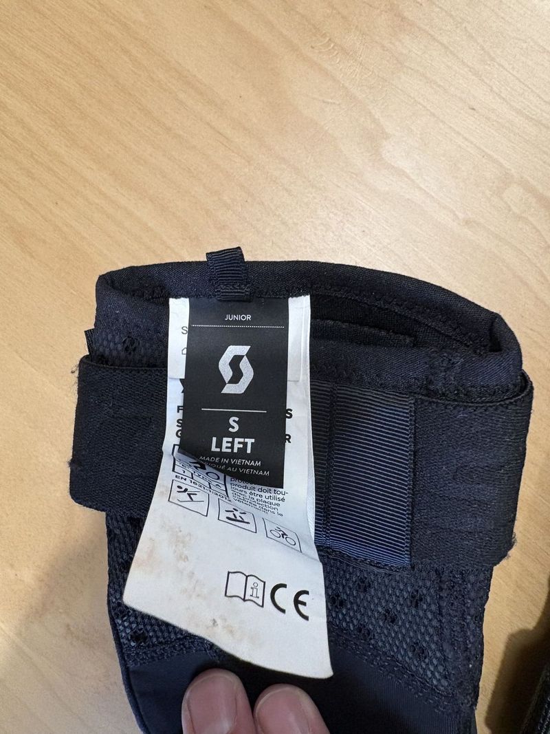 Dětské chrániče vel. S jako nové!