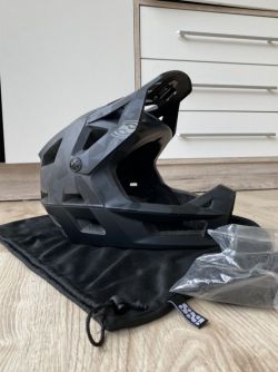 Integrální helma IXS Trigger FF