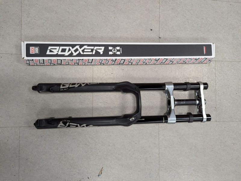 Vidlice RockShox Boxxer C1, 27.5", 200 mm, Charger 2.1, DebonAir, po komplet repasi