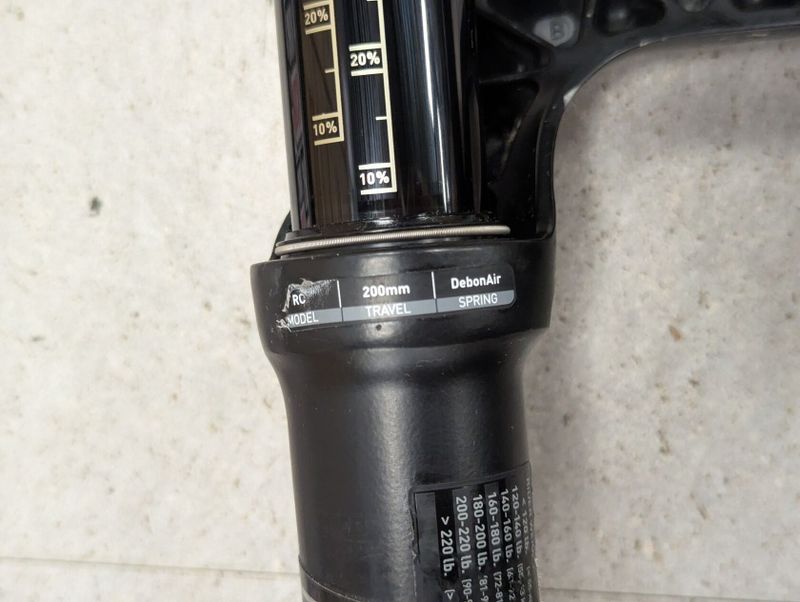 Vidlice RockShox Boxxer C1, 27.5", 200 mm, Charger 2.1, DebonAir, po komplet repasi