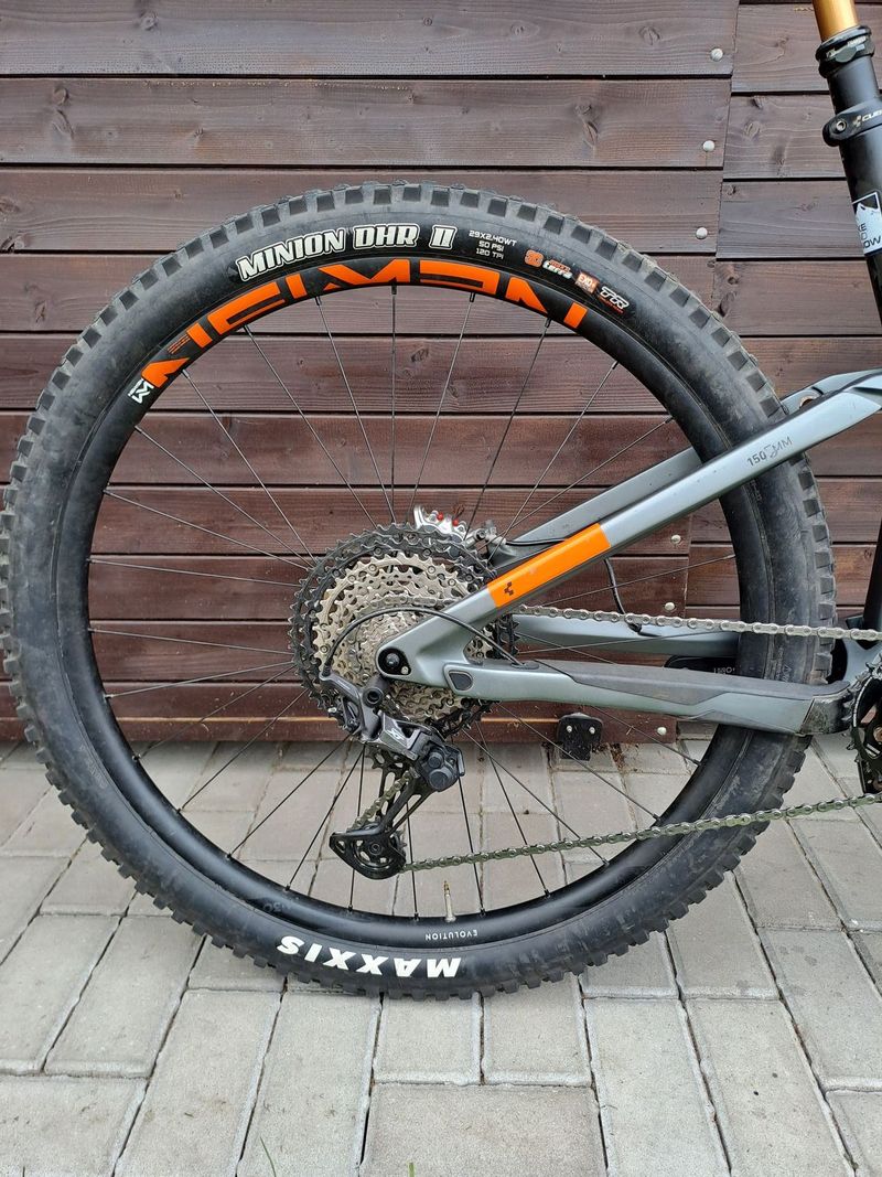 TOP enduro kolo Cube Stereo / velikost L / 29er kola / Fox po servisu / dobrý stav