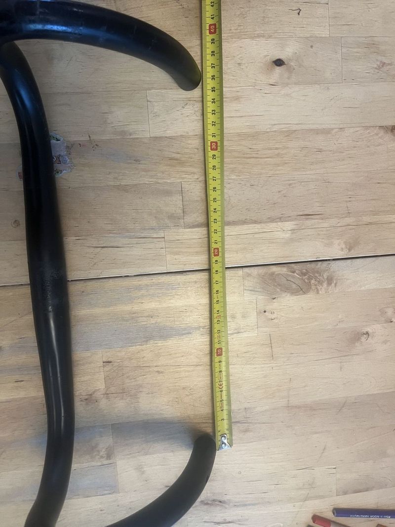 Karbonová silniční řídítka Syncros 360mm