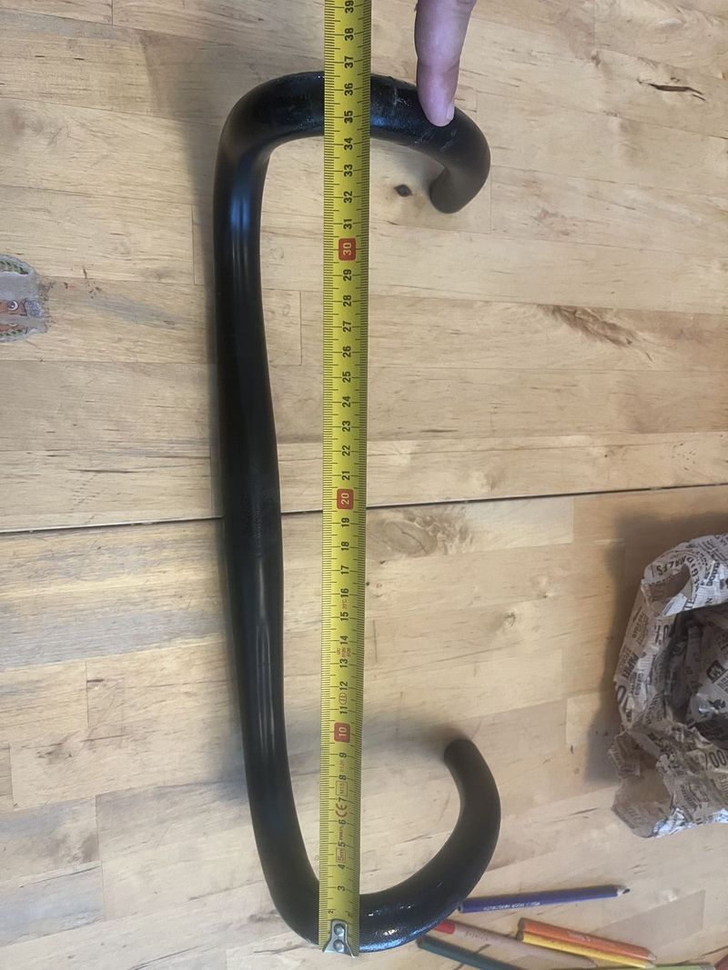Karbonová silniční řídítka Syncros 360mm