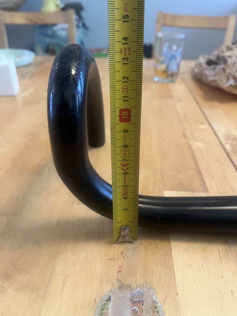 Karbonová silniční řídítka Syncros 360mm