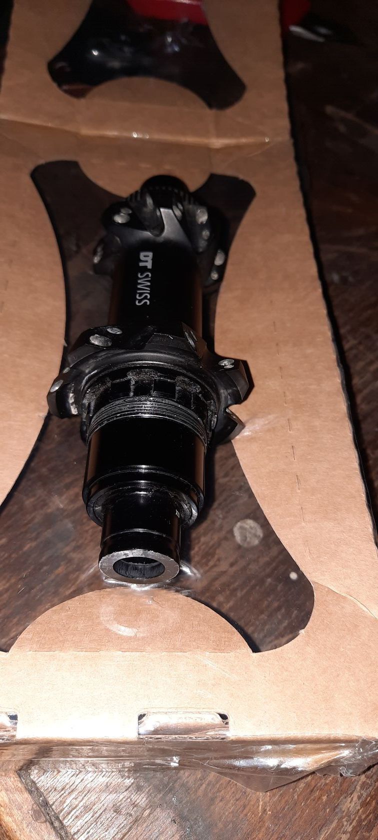 DT Swiss 350 straigtpull 12x148 XD