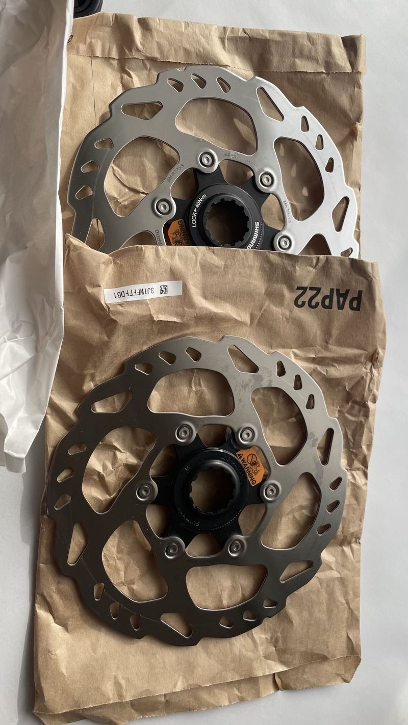 Sada Shimano 105 Di2 2x12 R7100