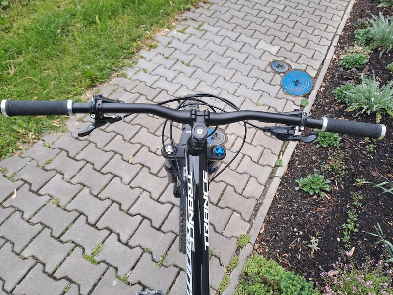 Giant Trance 27,5“ M, zdvihy 170/150, čtyřpíst, bezduše, FOX, Durolux, DT SWISS... Zcela přestavěno