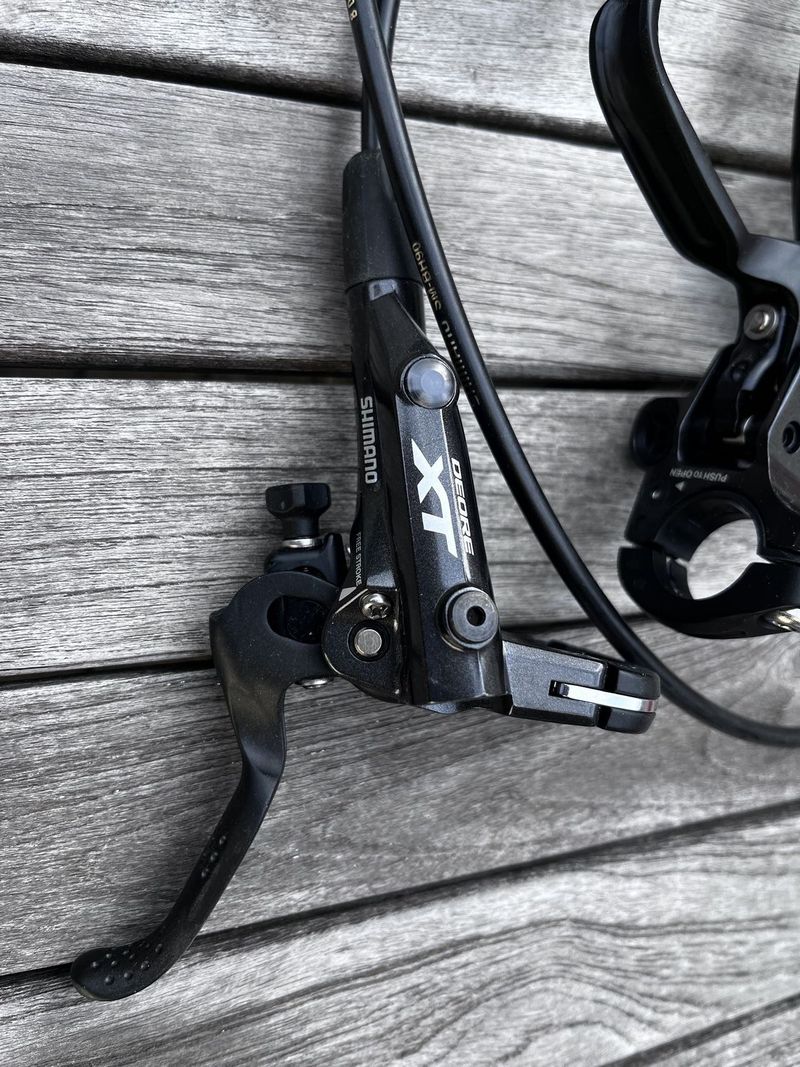 kompletní set brzdy Shimano Deore XT BR-M8000