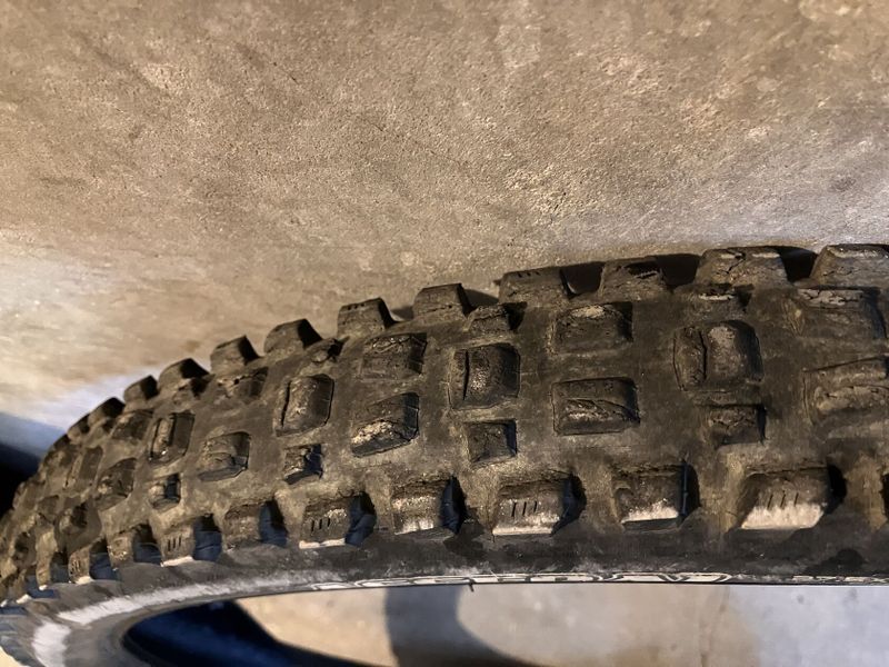 Maxxis Assegai 27,5 x2,5 3C maxx grip DD, DH casing Super Tacky 26x2,5