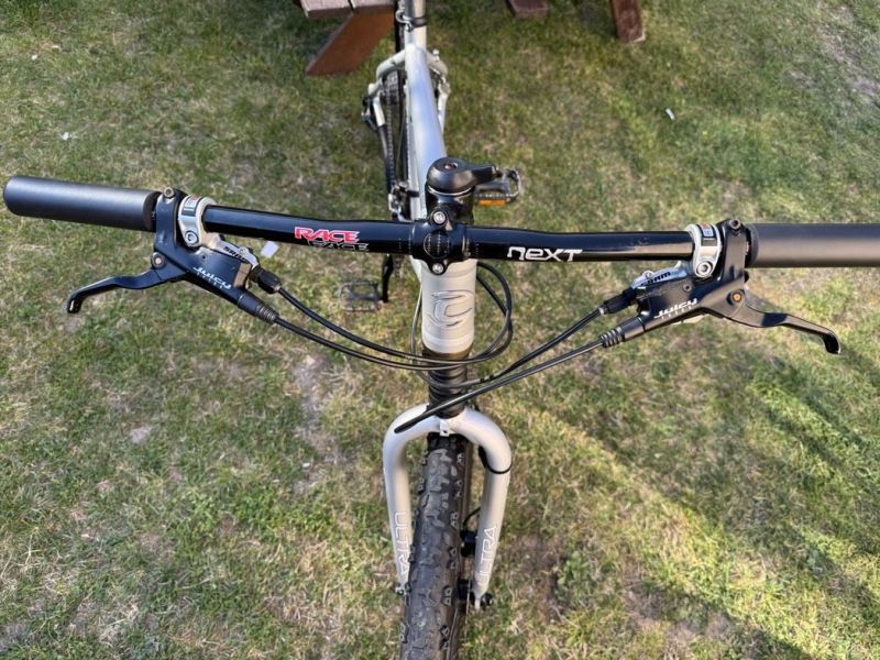 Cannondale F4.