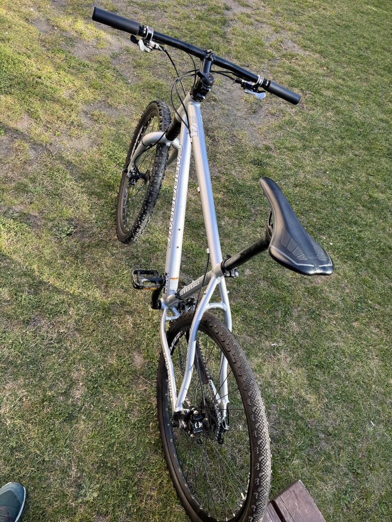 Cannondale F4.