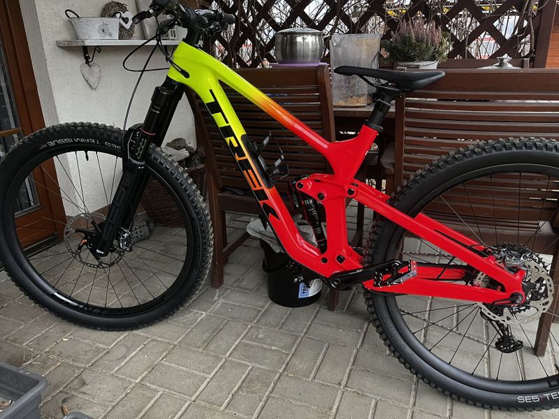 Trek Slash AKO NOVÝ