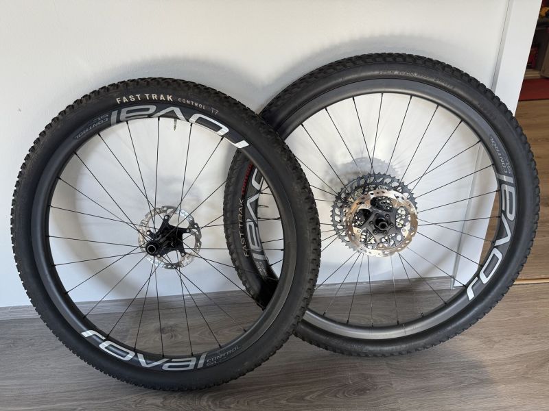 Karbonová zapletená kola Roval Control Carbon SL + Kazeta XX1