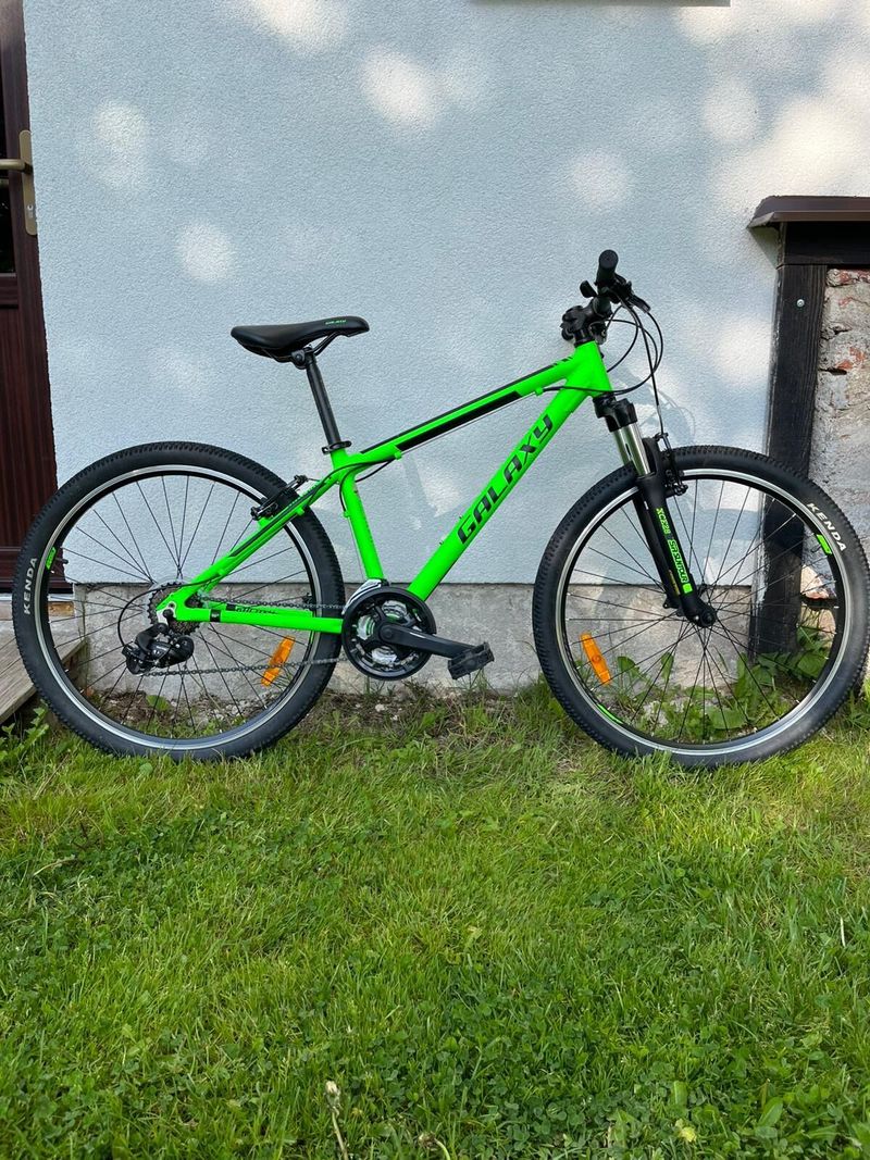 Galaxy Merkur 26" – horské kolo s odpruženou vidlicí a přehazovačkou Shimano