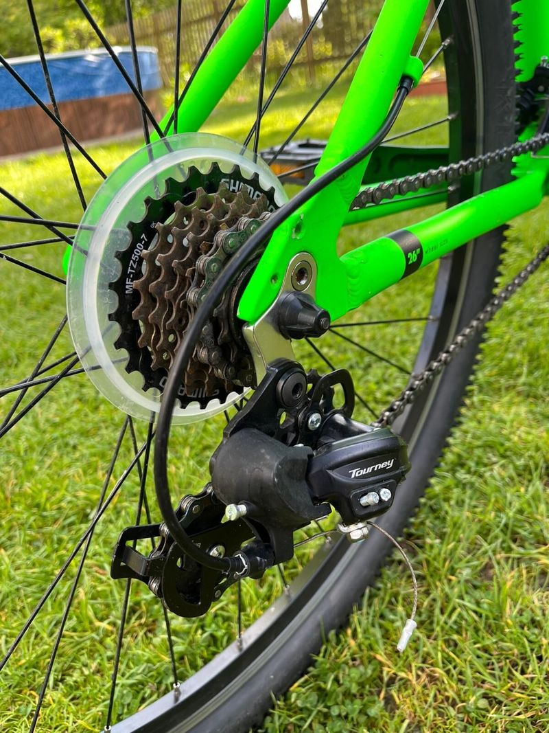Galaxy Merkur 26" – horské kolo s odpruženou vidlicí a přehazovačkou Shimano
