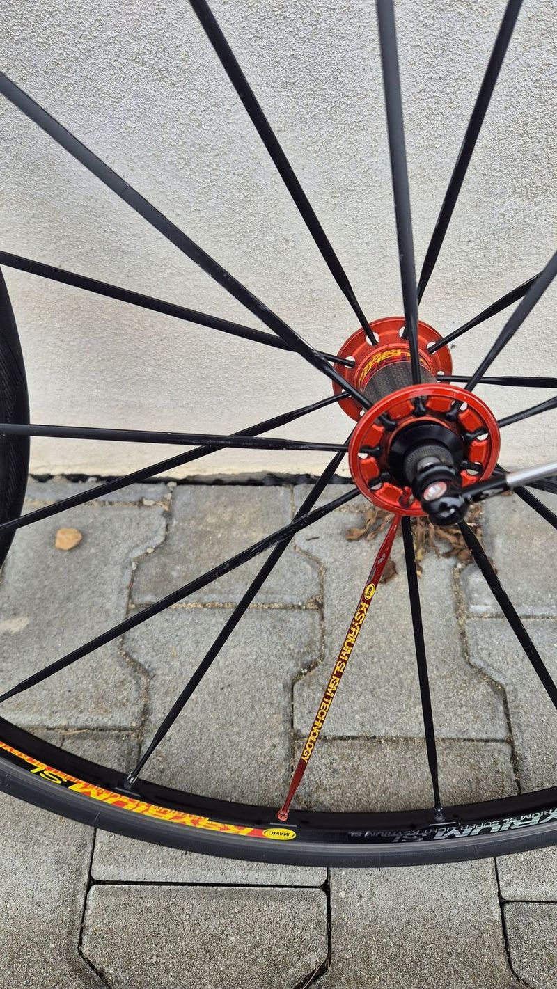 Silniční Mavic Ksyrium Elite SL, ořech shimano, ráfkové brzdy, dobrý stav