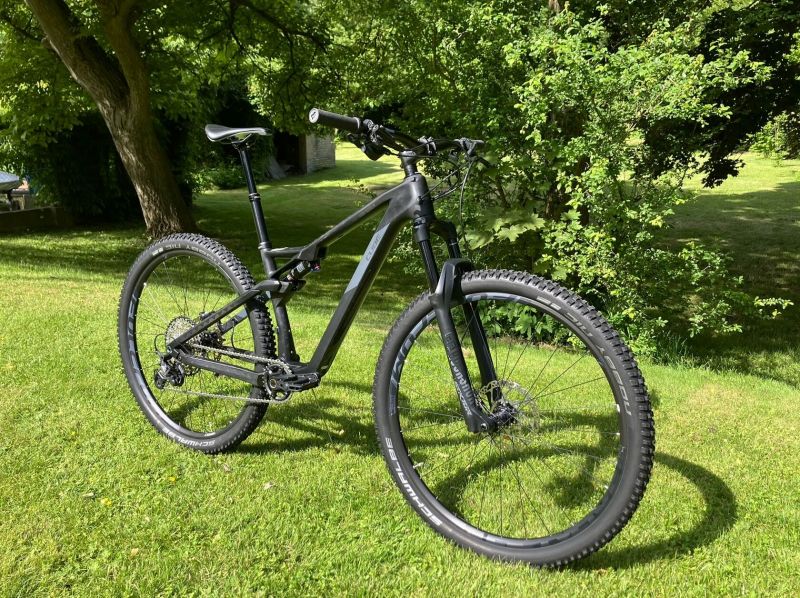 Cube AMS C:68 Race 29 carbon vel. L