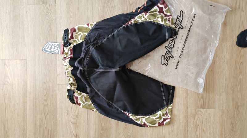 MTB cyklistické kraťasy Troy Lee Designs
