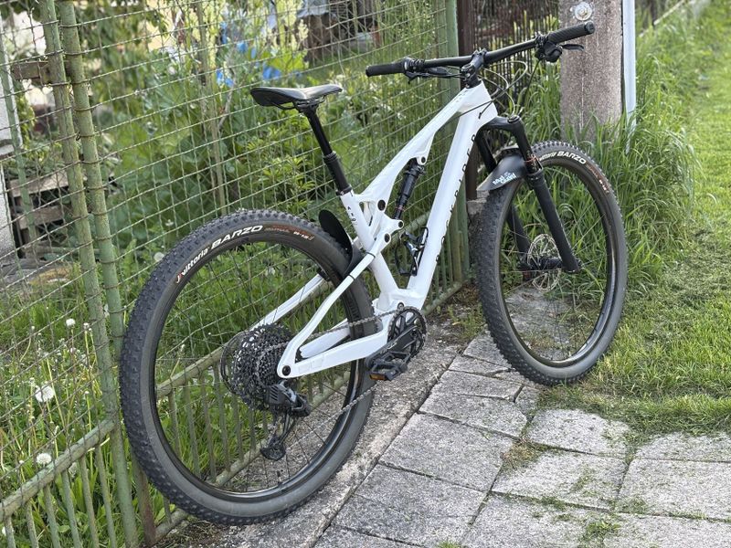 Rockrider XC Race 900S s karbonovými koly Raynolds a karbon. rámem, Sram GX AXS elektronické řazení