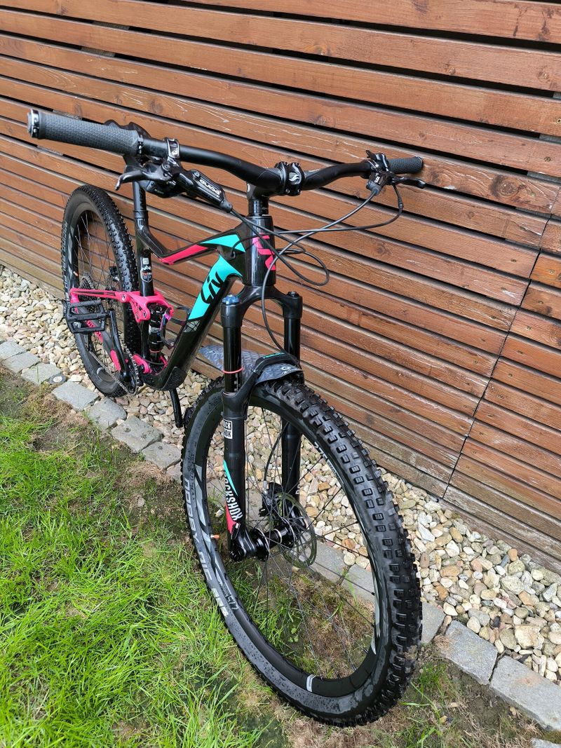 Liv Pique Advanced 2 (Giant) - střela! :)