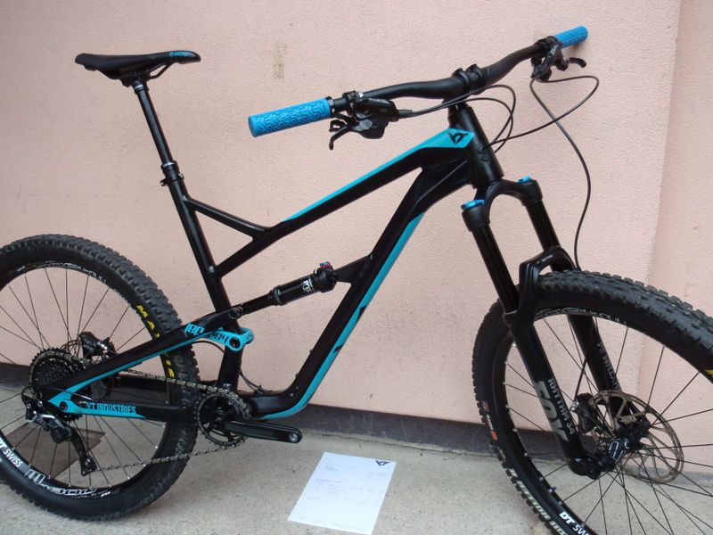 Zánovní enduro YT Jeffsy 27 AL - exkluzivní stav!