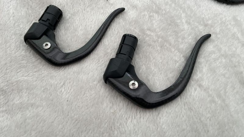 Sram Aero 900 carbon / brzdové páky TT