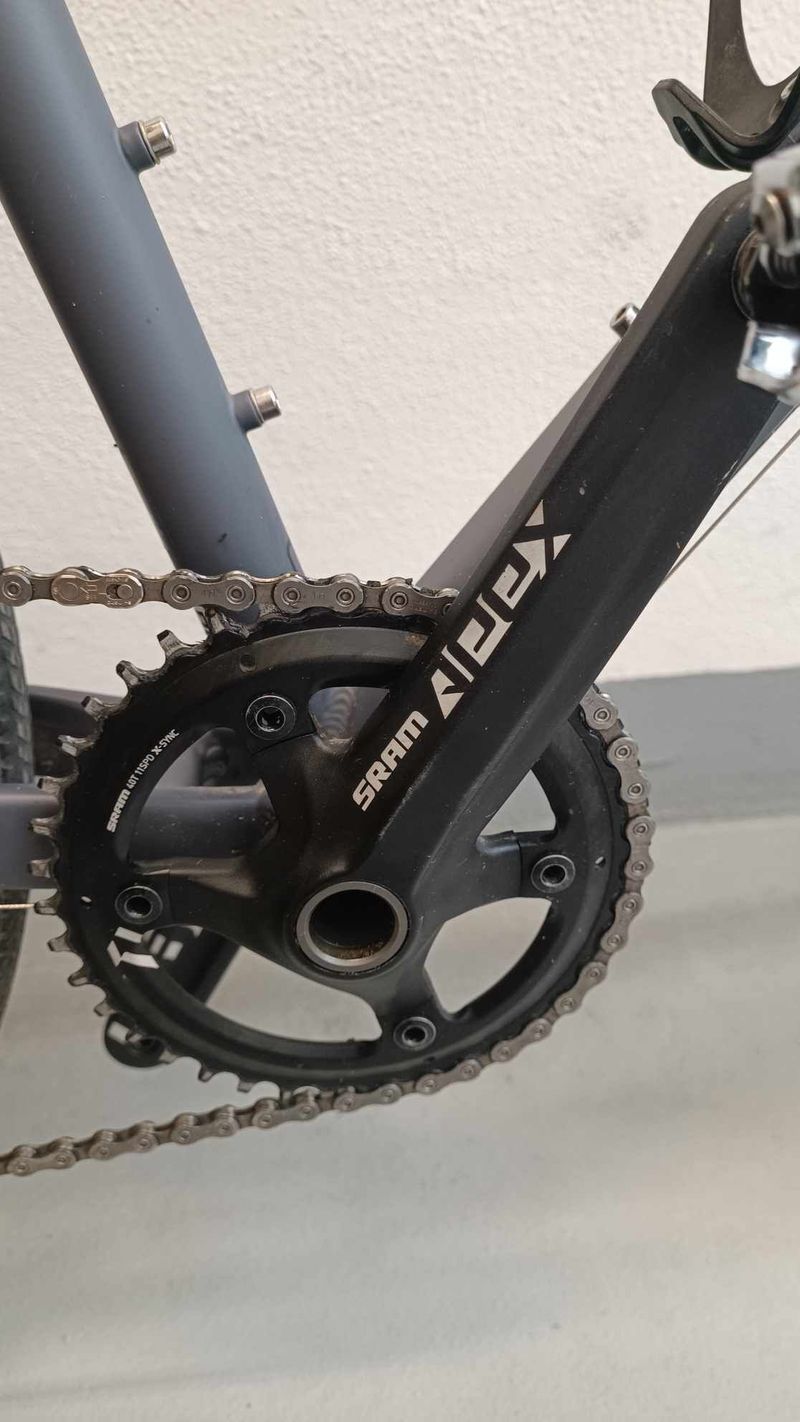 Triban Gravel 520