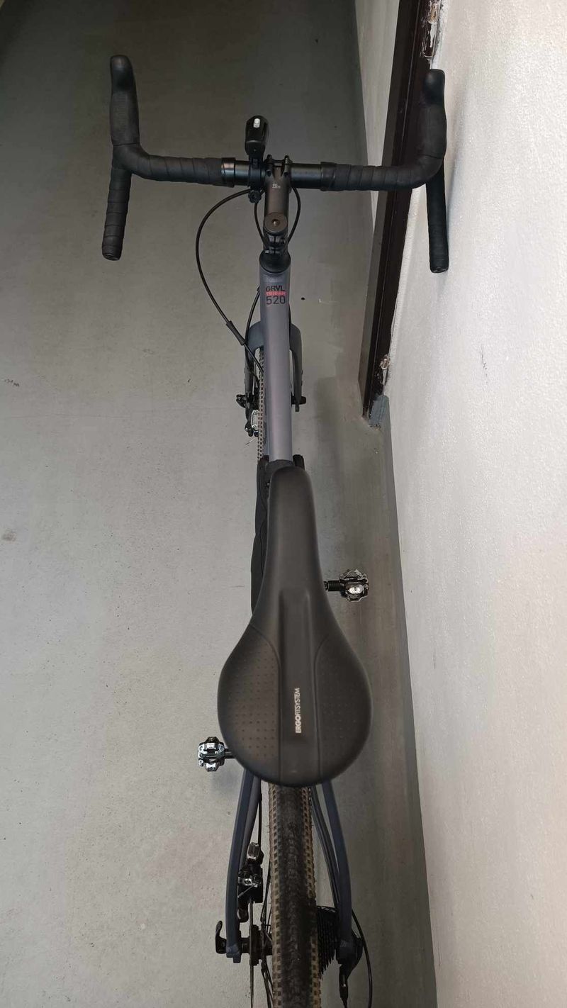 Triban Gravel 520