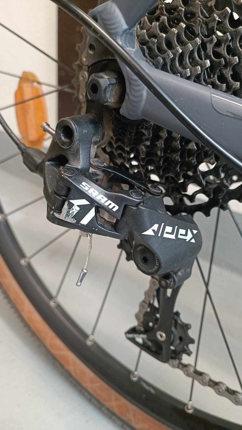 Triban Gravel 520