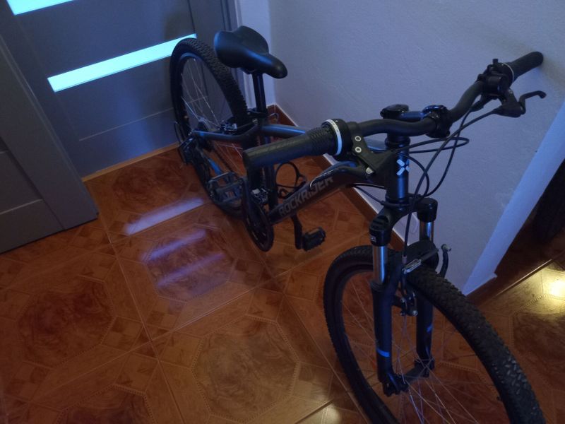 Prodám 2x kolo Rockraider st 100