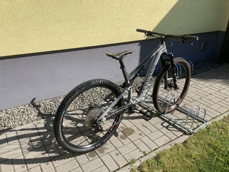 Canyon Neuron 7 AI trail-bike ve skvělém stavu L