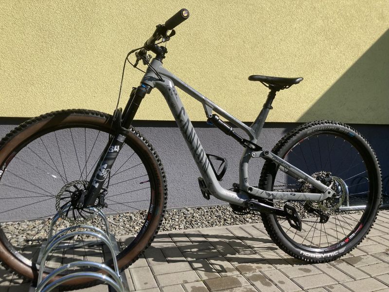 Canyon Neuron 7 AI trail-bike ve skvělém stavu L