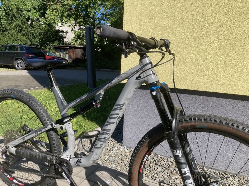 Canyon Neuron 7 AI trail-bike ve skvělém stavu L