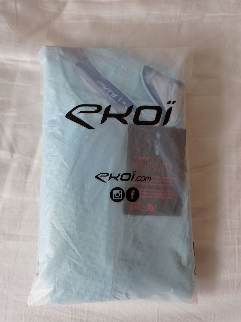 Dres EKOI Perf TIE & DYE Modrá
