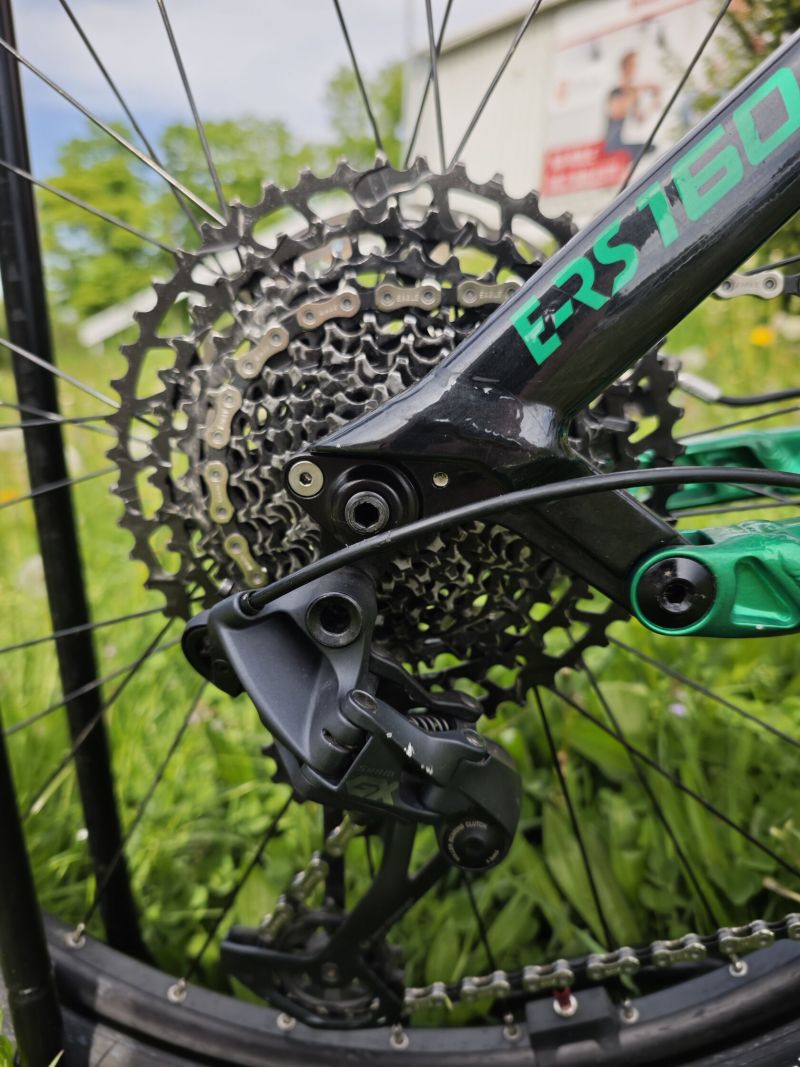 Corratec E-Power RS 160 Pro Team (Bosch 4.gen Smart) XL P.C. - 149000,-