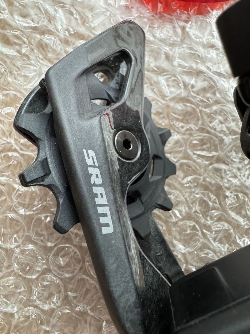 Přehazovačka Sram Red AXS D1 36 z. 
